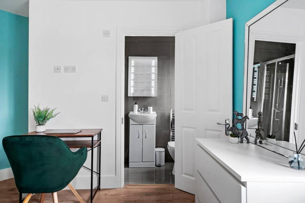 The Chaucer Suite - Exceptionally Stylish - Sleeps 4 Canterbury Eksteriør bilde