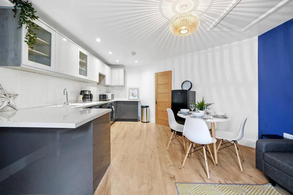 The Chaucer Suite - Exceptionally Stylish - Sleeps 4 Canterbury Eksteriør bilde