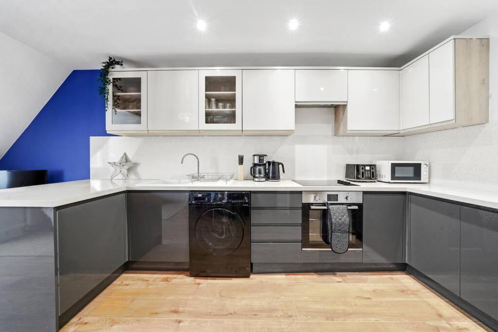 The Chaucer Suite - Exceptionally Stylish - Sleeps 4 Canterbury Eksteriør bilde